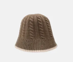 CABLE KNIT BUCKET HAT