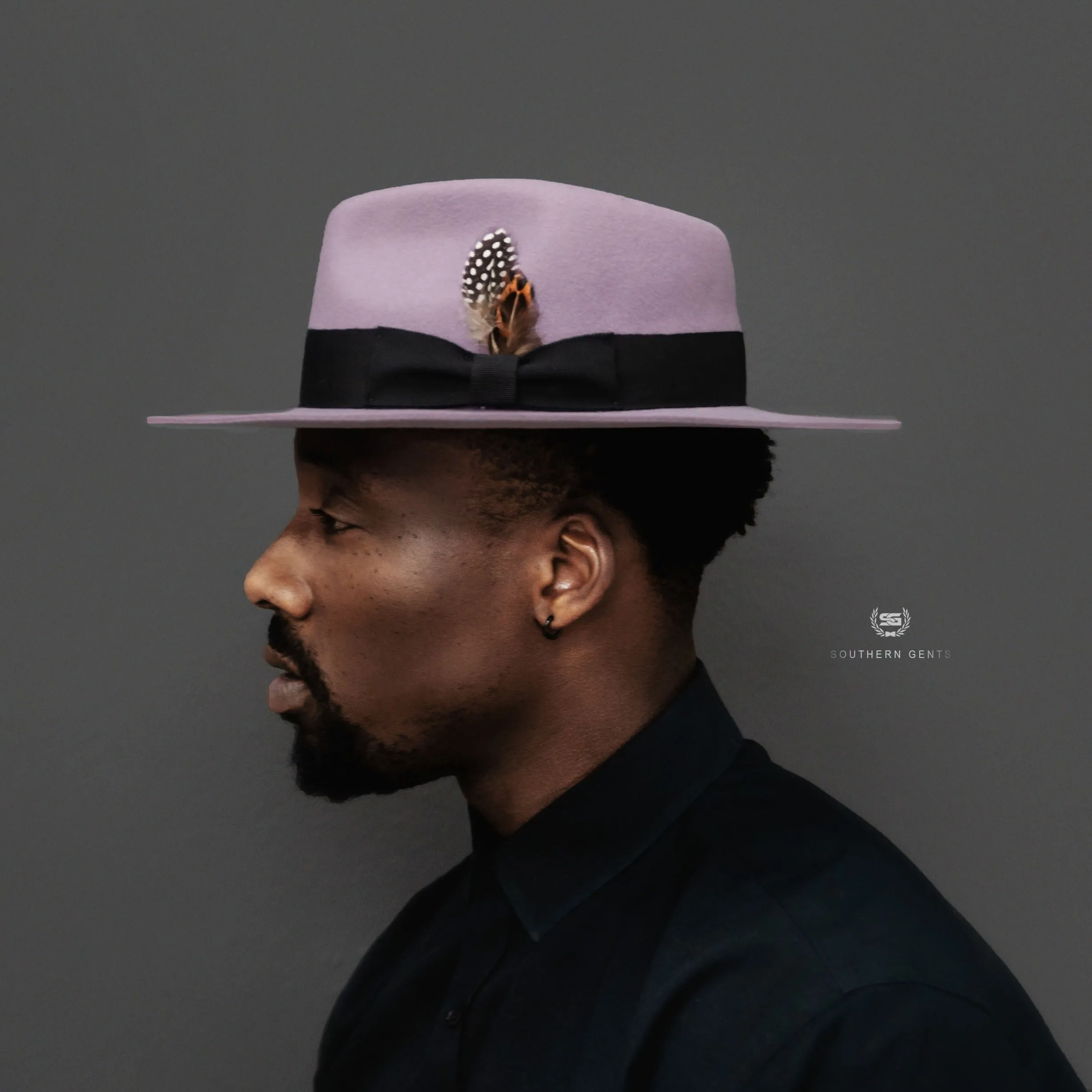 Distinctive Felt Fedora Hat in Grey