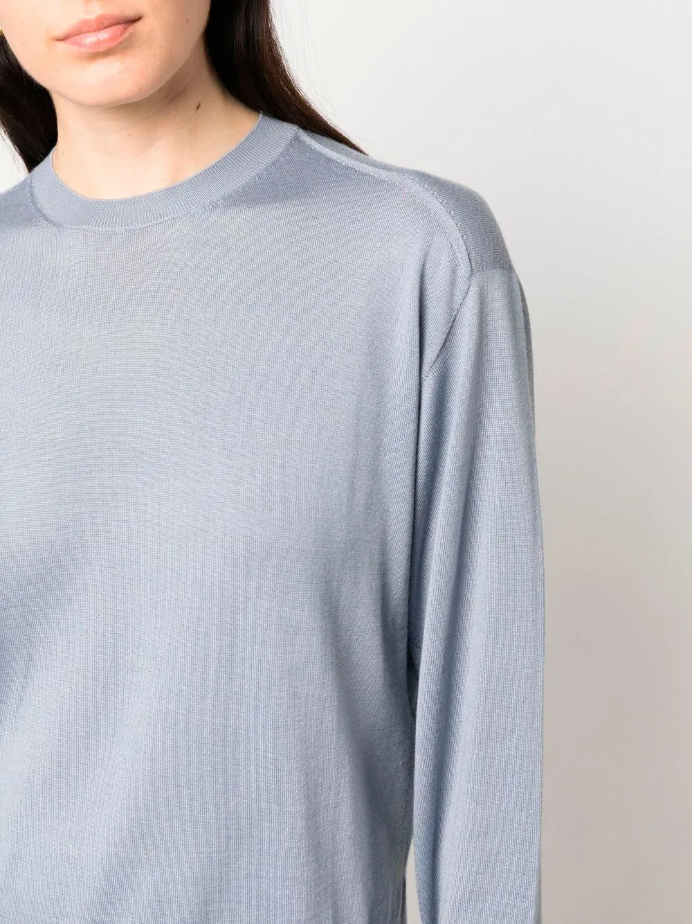 Fine-knit slit jumper