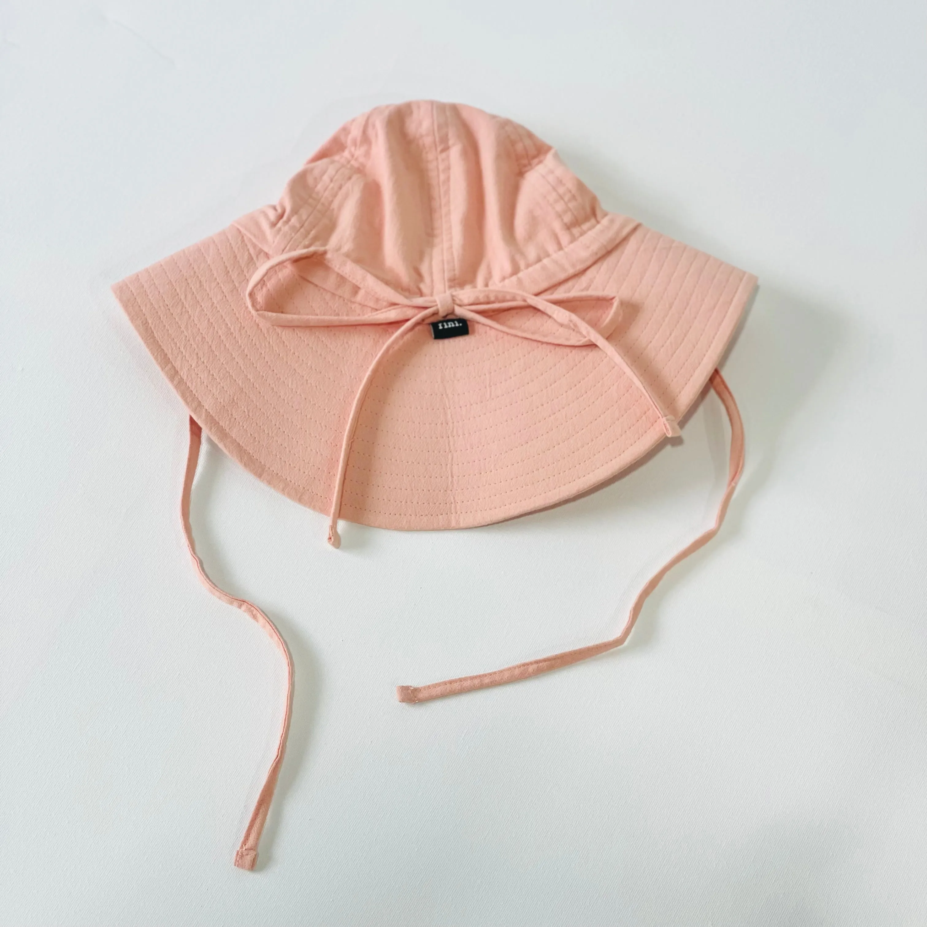 floppy hat | flamingo