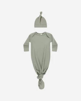 Knotted Baby Gown   Hat Set || Basil